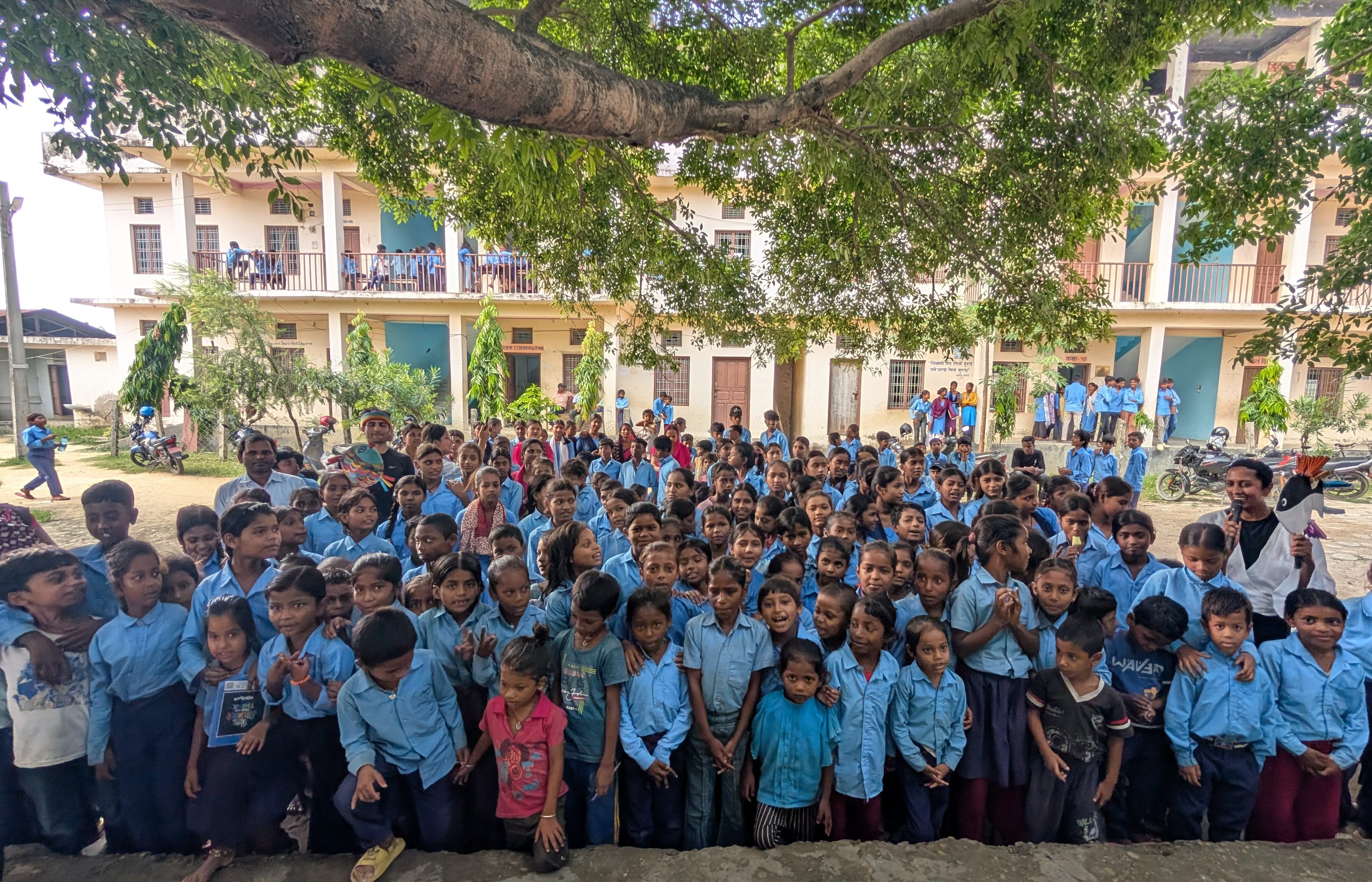 Can Storytelling Hold Attention of 300 Children for an Hour?